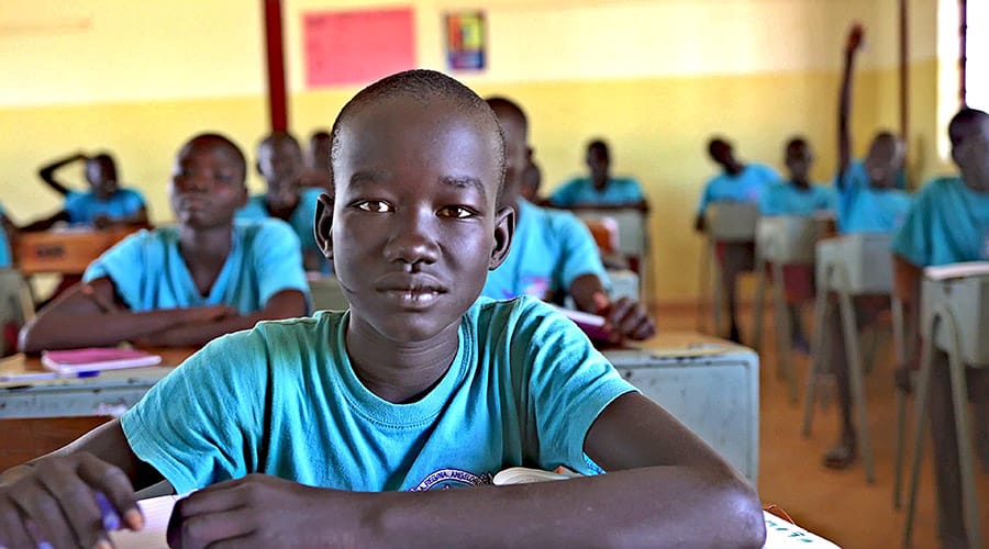 Leerling op school in Zuid-Soedan Missio project