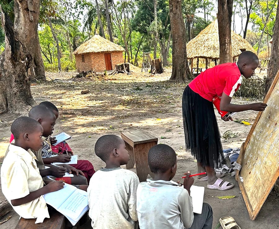 une bonne &eacute;cole primaire, en bonne sant&eacute; et sereinement &agrave; Rumbek Soudan-du-Sud Projet Missio 2025