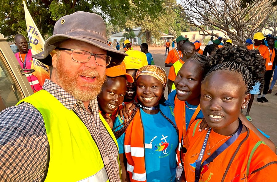 Le P&egrave;re Alan Neville, Missionnaire du Sacr&eacute;-C&oelig;ur d'Irlande projet Missio 2025